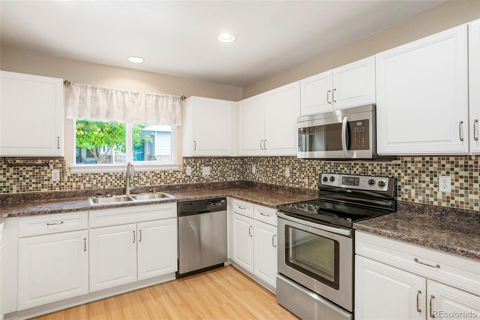 MLS Image #8 for 19029 e 58th avenue,denver, Colorado