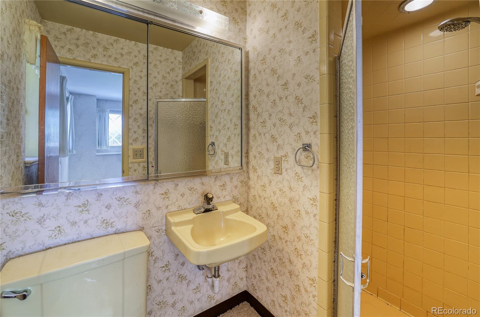 MLS Image #12 for 1669 s kearney street,denver, Colorado