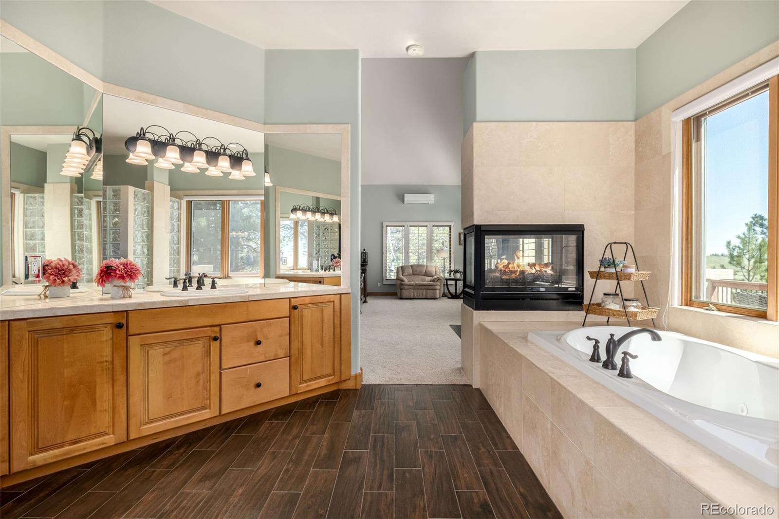 MLS Image #22 for 22554  treetop lane,golden, Colorado