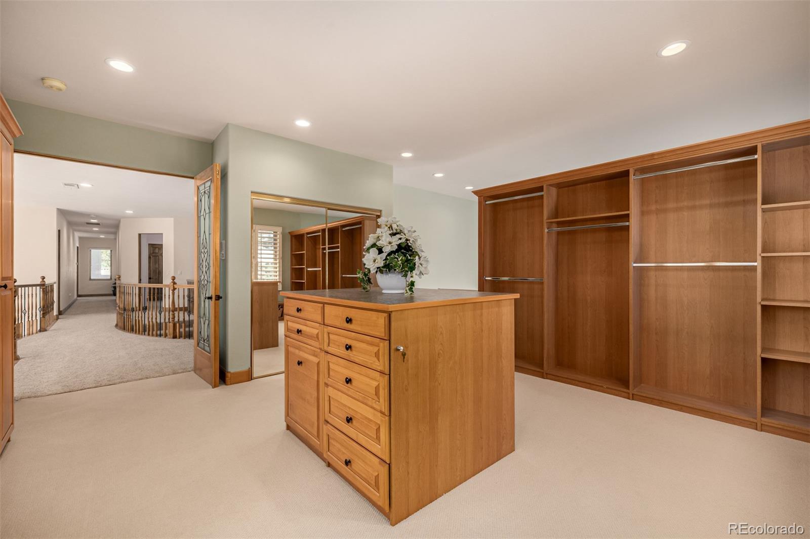 MLS Image #25 for 22554  treetop lane,golden, Colorado