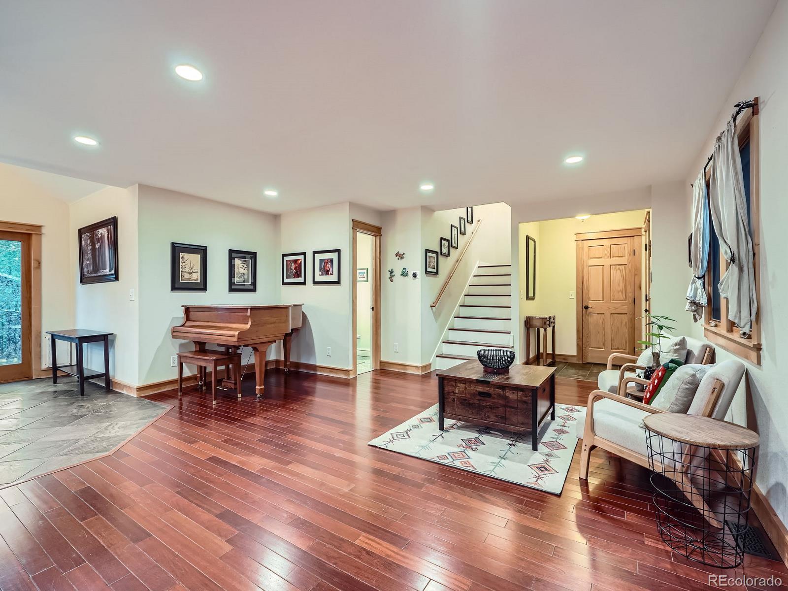 MLS Image #3 for 845  urban street,lakewood, Colorado