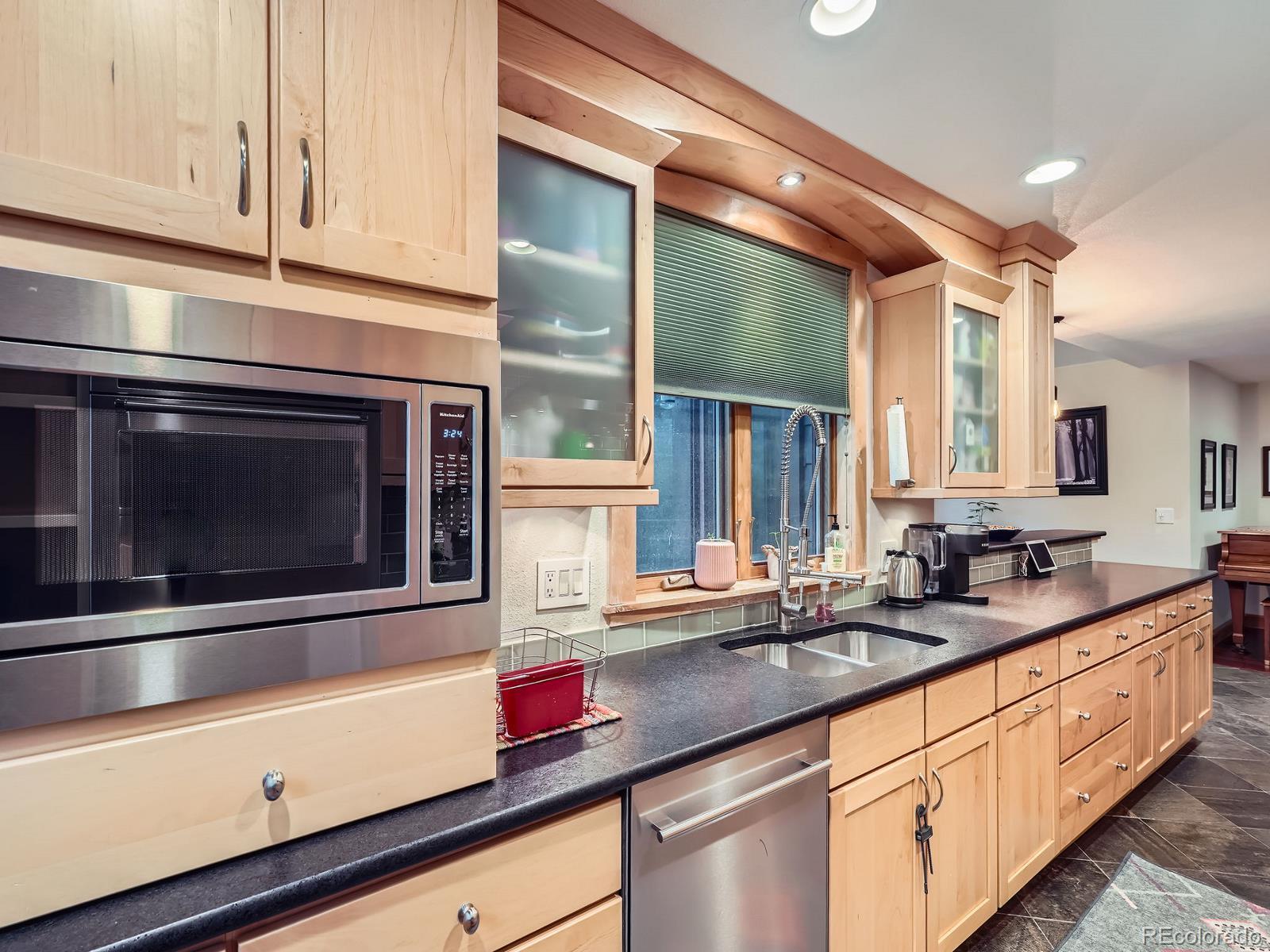 MLS Image #8 for 845  urban street,lakewood, Colorado
