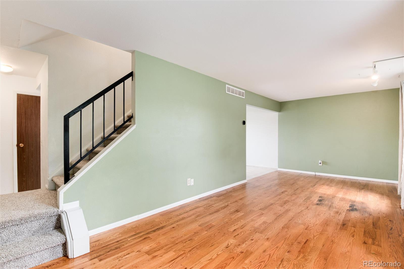MLS Image #5 for 3961 s uravan street,aurora, Colorado