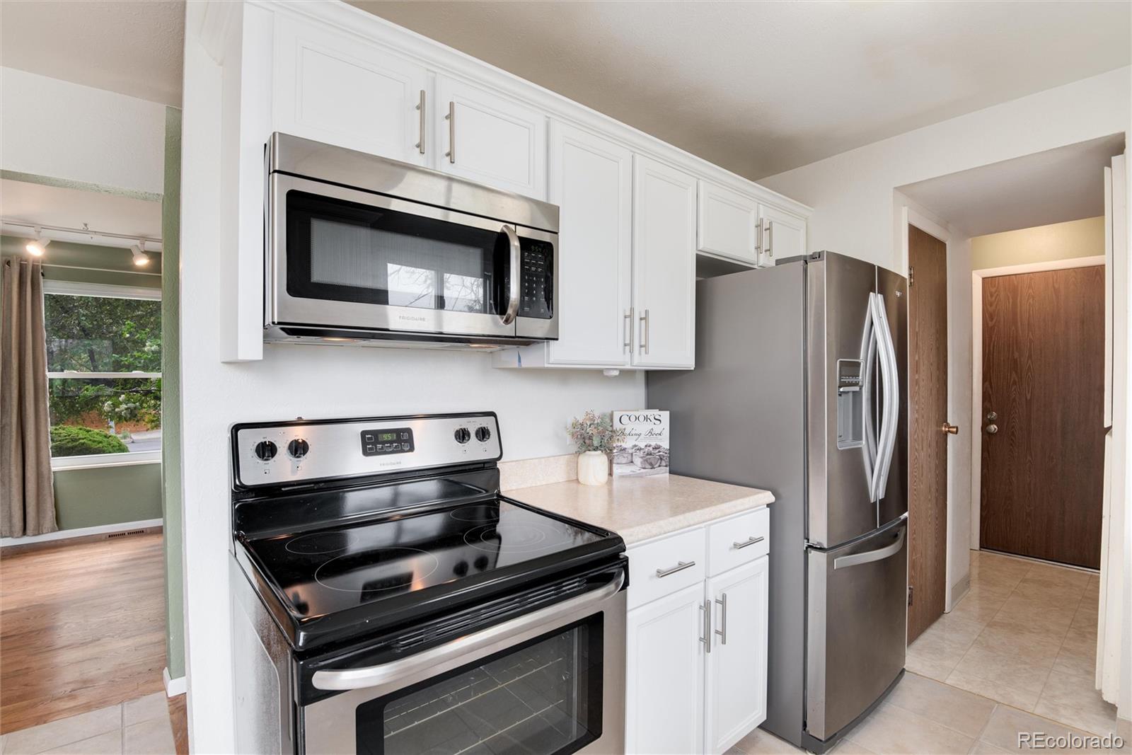 MLS Image #8 for 3961 s uravan street,aurora, Colorado