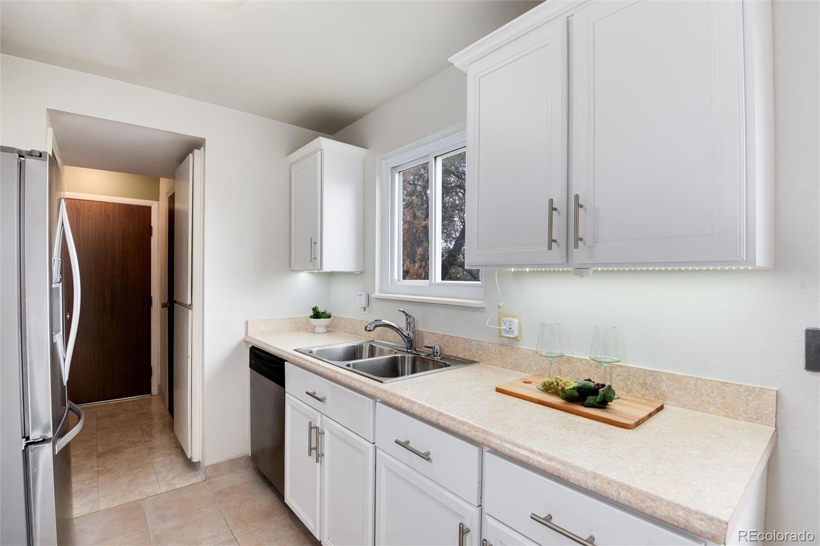 MLS Image #9 for 3961 s uravan street,aurora, Colorado
