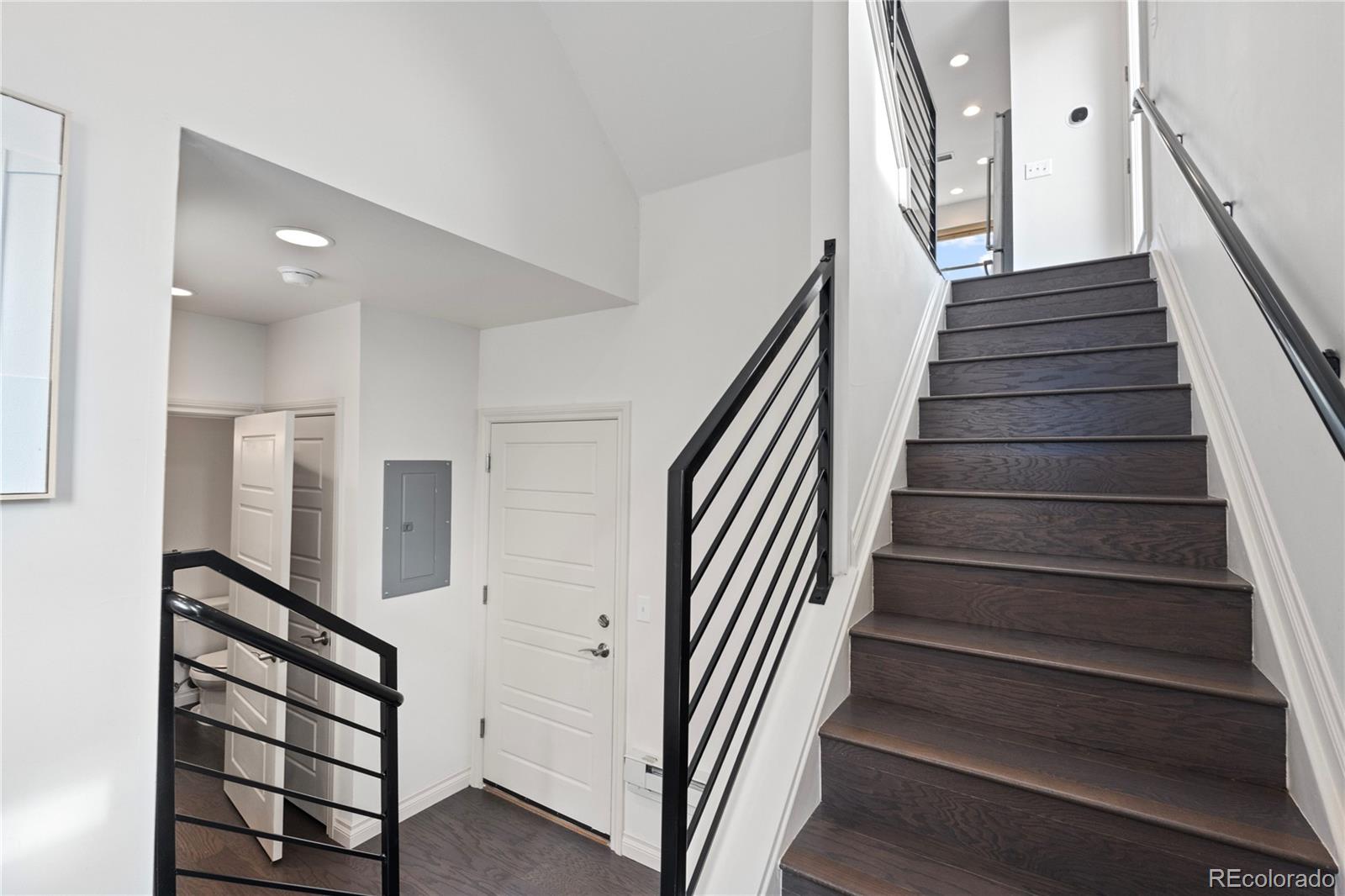 MLS Image #11 for 1325  jackson street,denver, Colorado