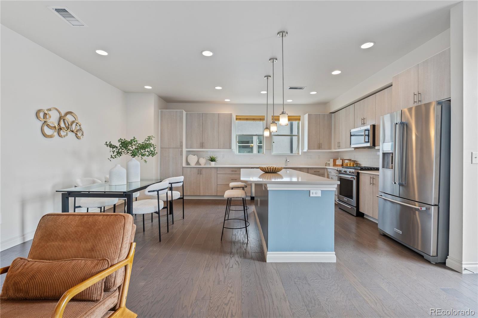 MLS Image #4 for 1325  jackson street,denver, Colorado