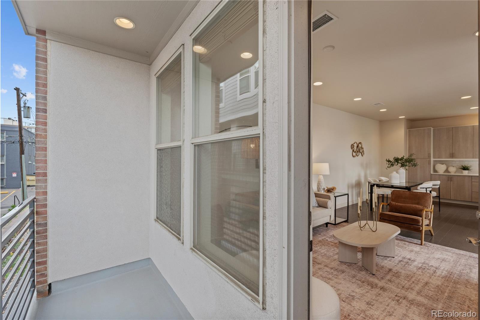 MLS Image #40 for 1325  jackson street,denver, Colorado