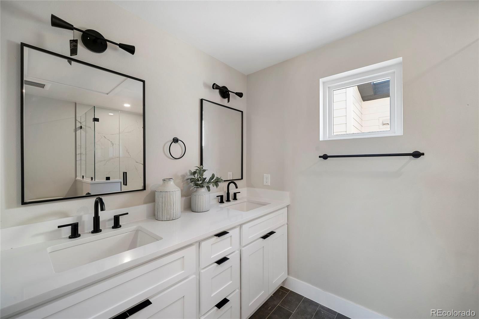 MLS Image #4 for 1473 n locust st ,denver, Colorado