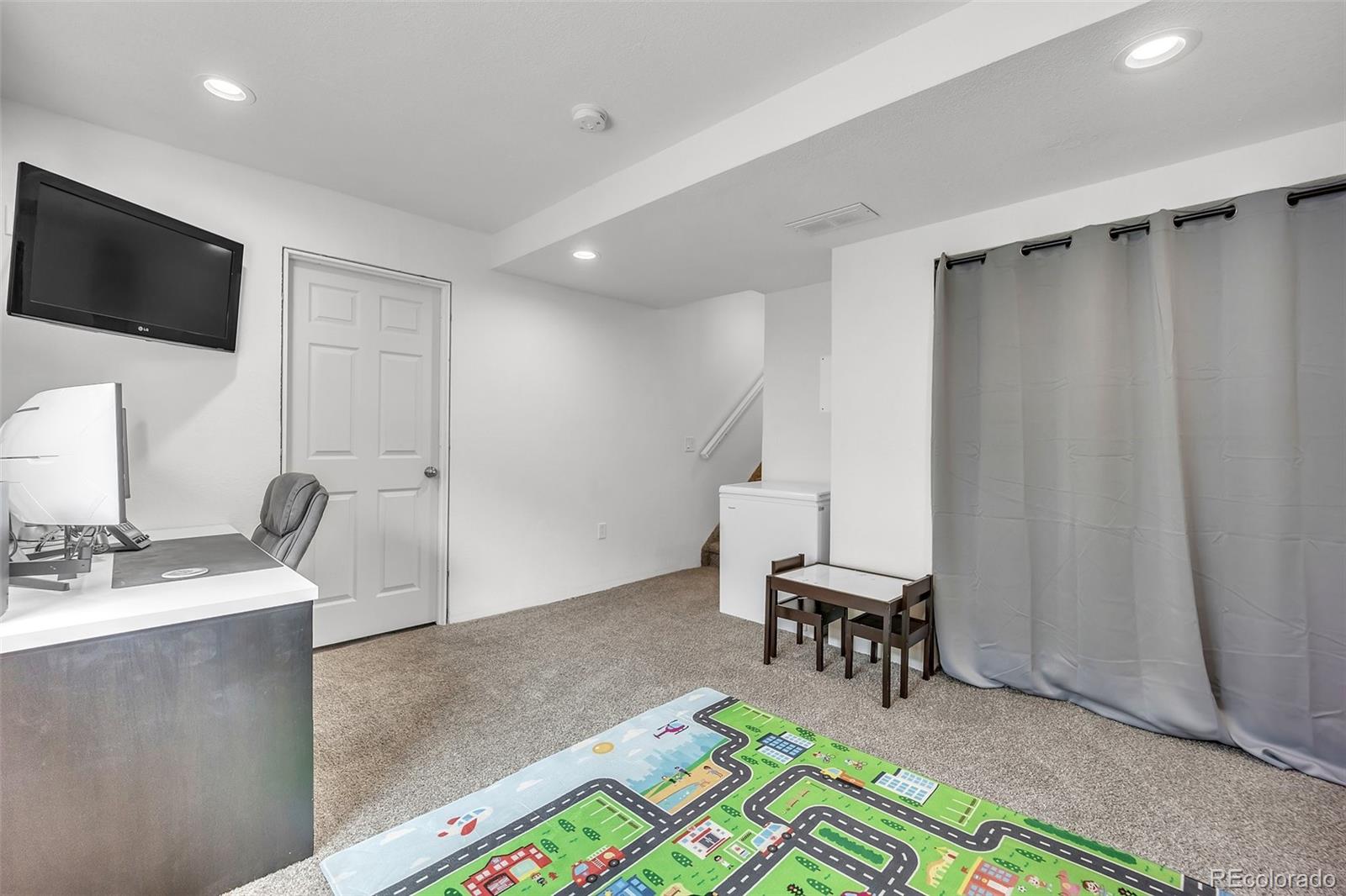 MLS Image #12 for 6643  harvey lane,colorado springs, Colorado