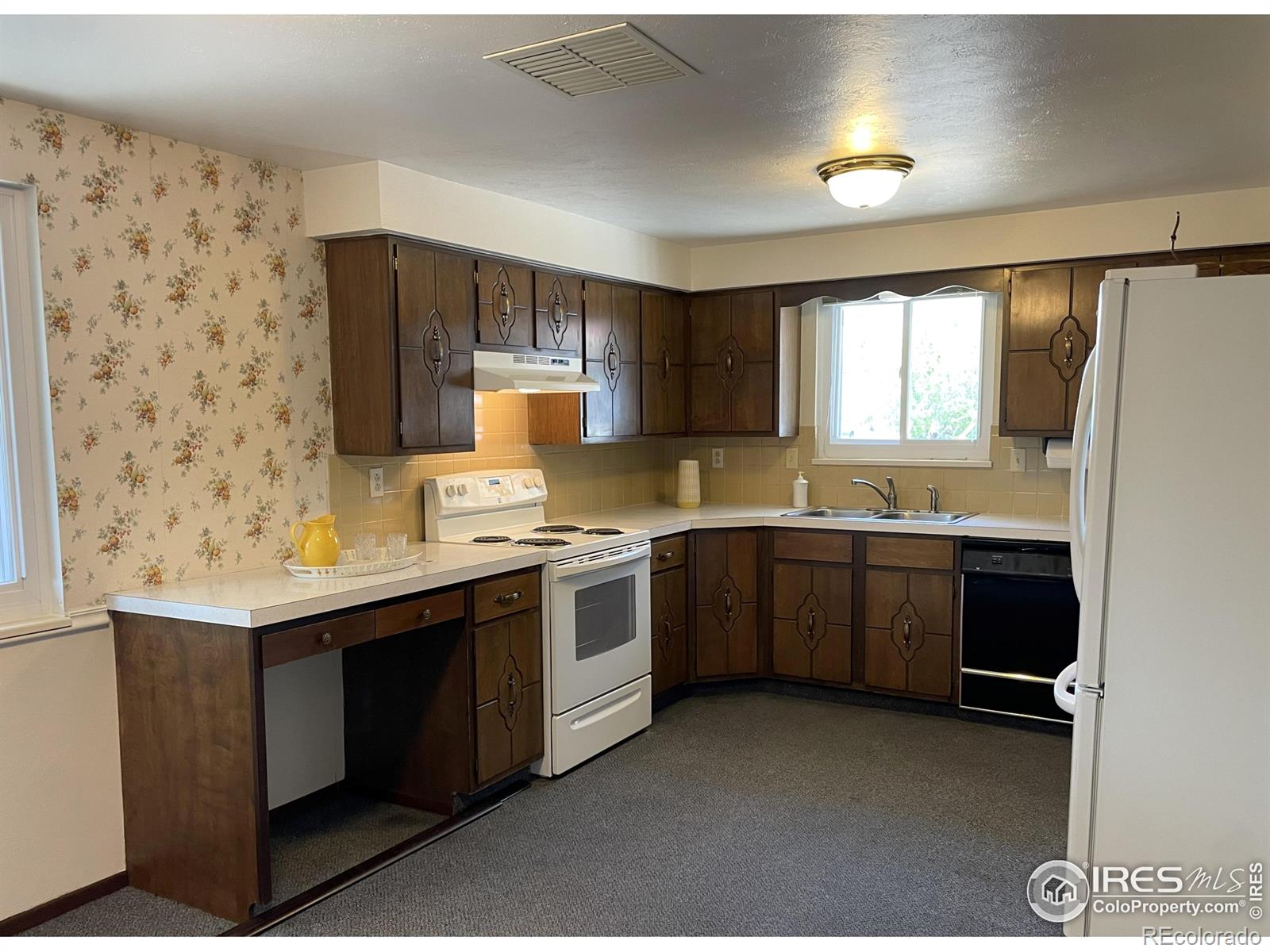 MLS Image #7 for 1701  jewel drive,longmont, Colorado