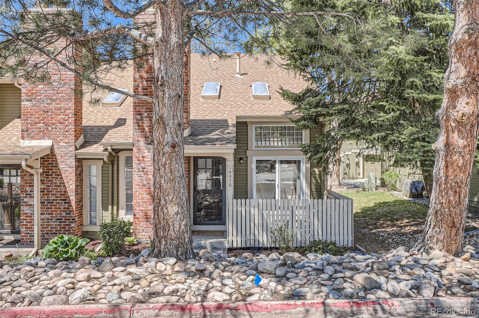 MLS Image #1 for 14076 e radcliff circle,aurora, Colorado