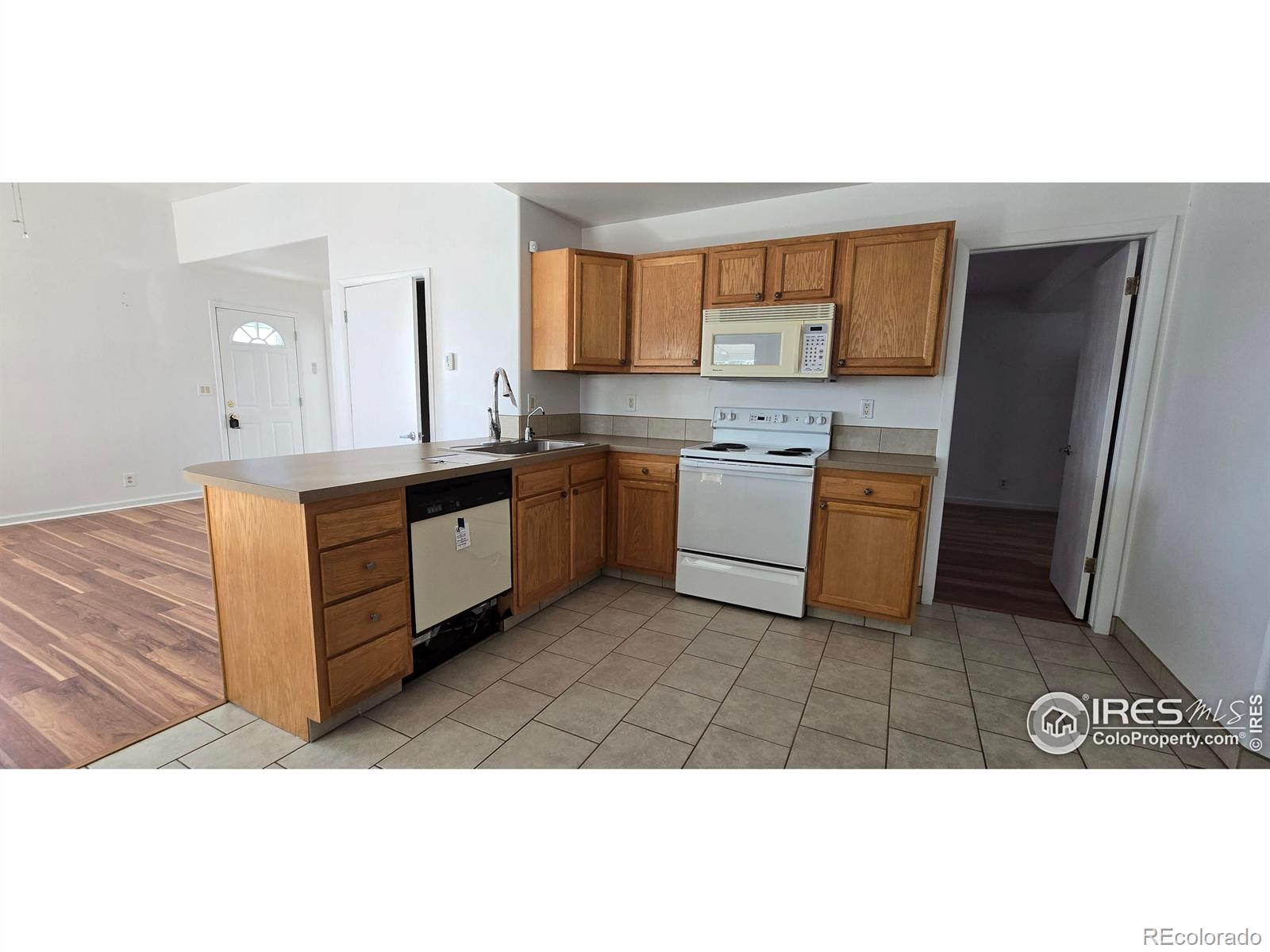 MLS Image #3 for 212 e 7th street,julesburg, Colorado
