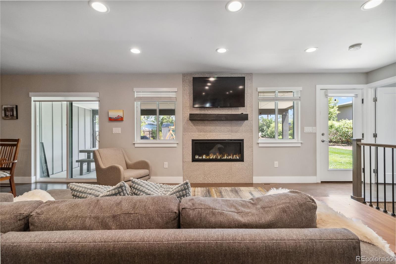 MLS Image #12 for 3040 s dexter way,denver, Colorado