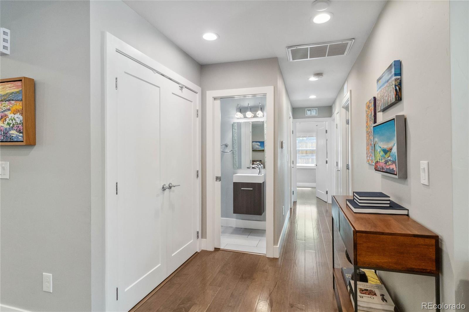 MLS Image #23 for 3040 s dexter way,denver, Colorado