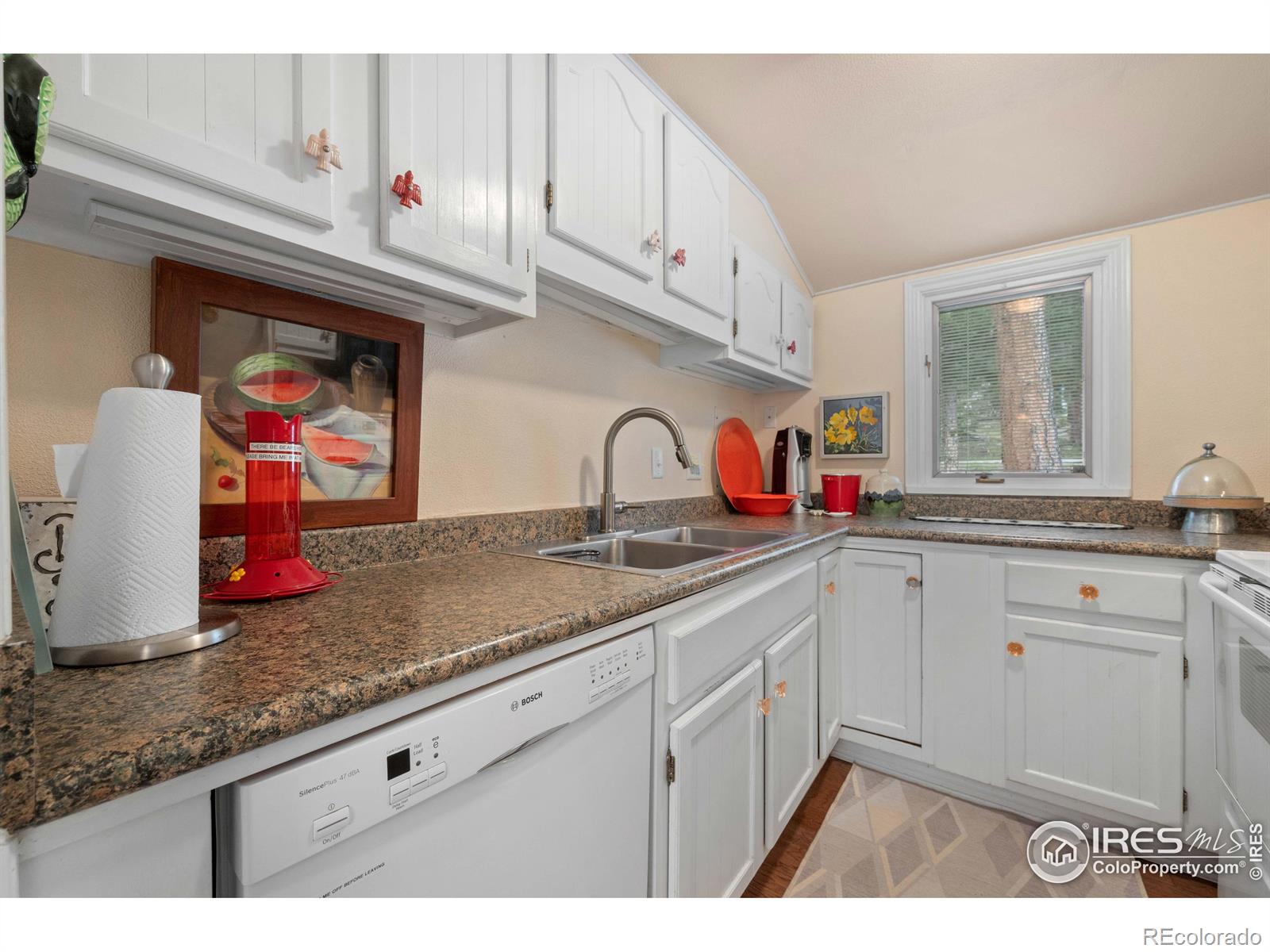MLS Image #11 for 332  cedar drive,lyons, Colorado