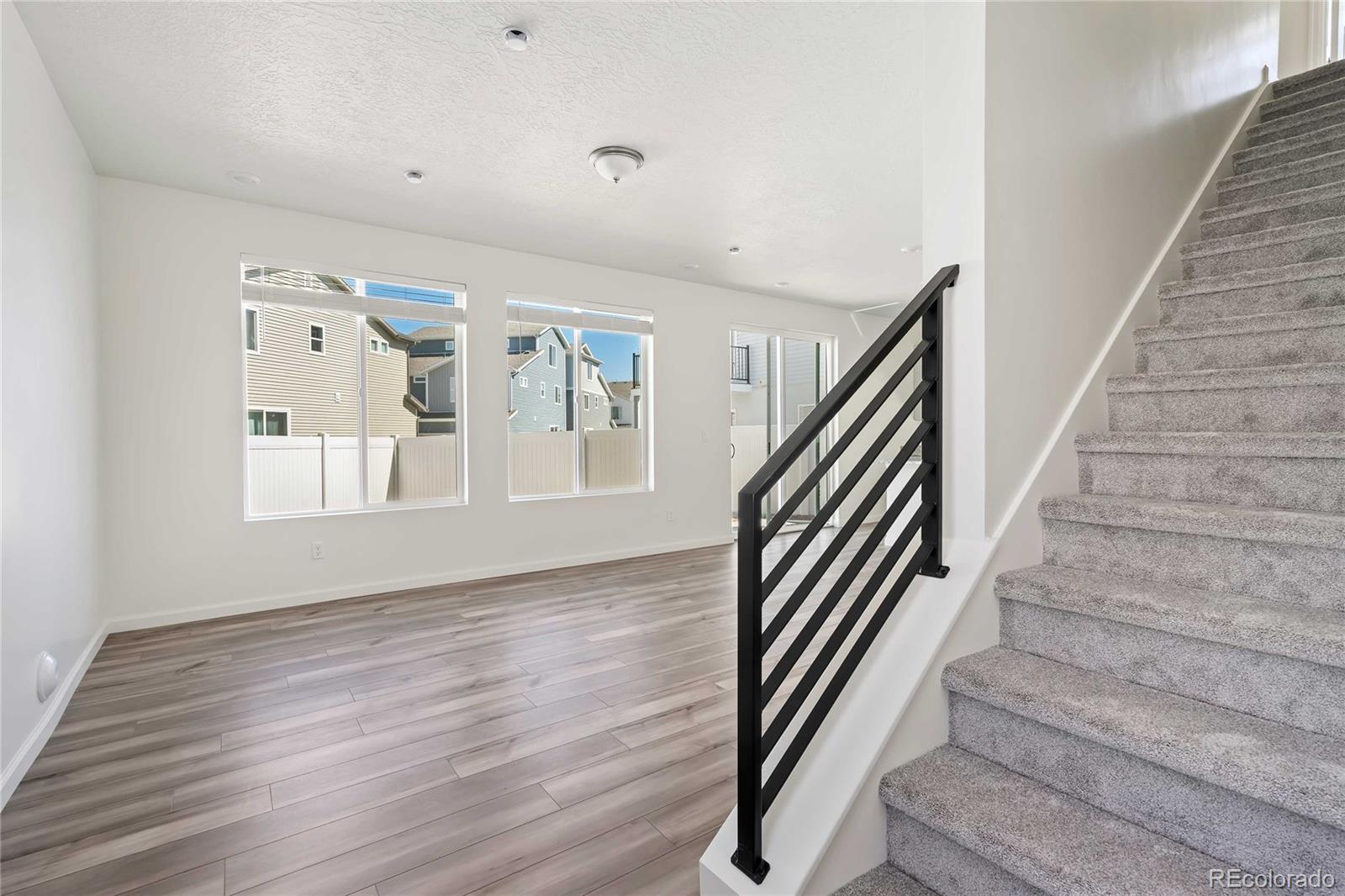 MLS Image #21 for 22113 e 38th place,aurora, Colorado