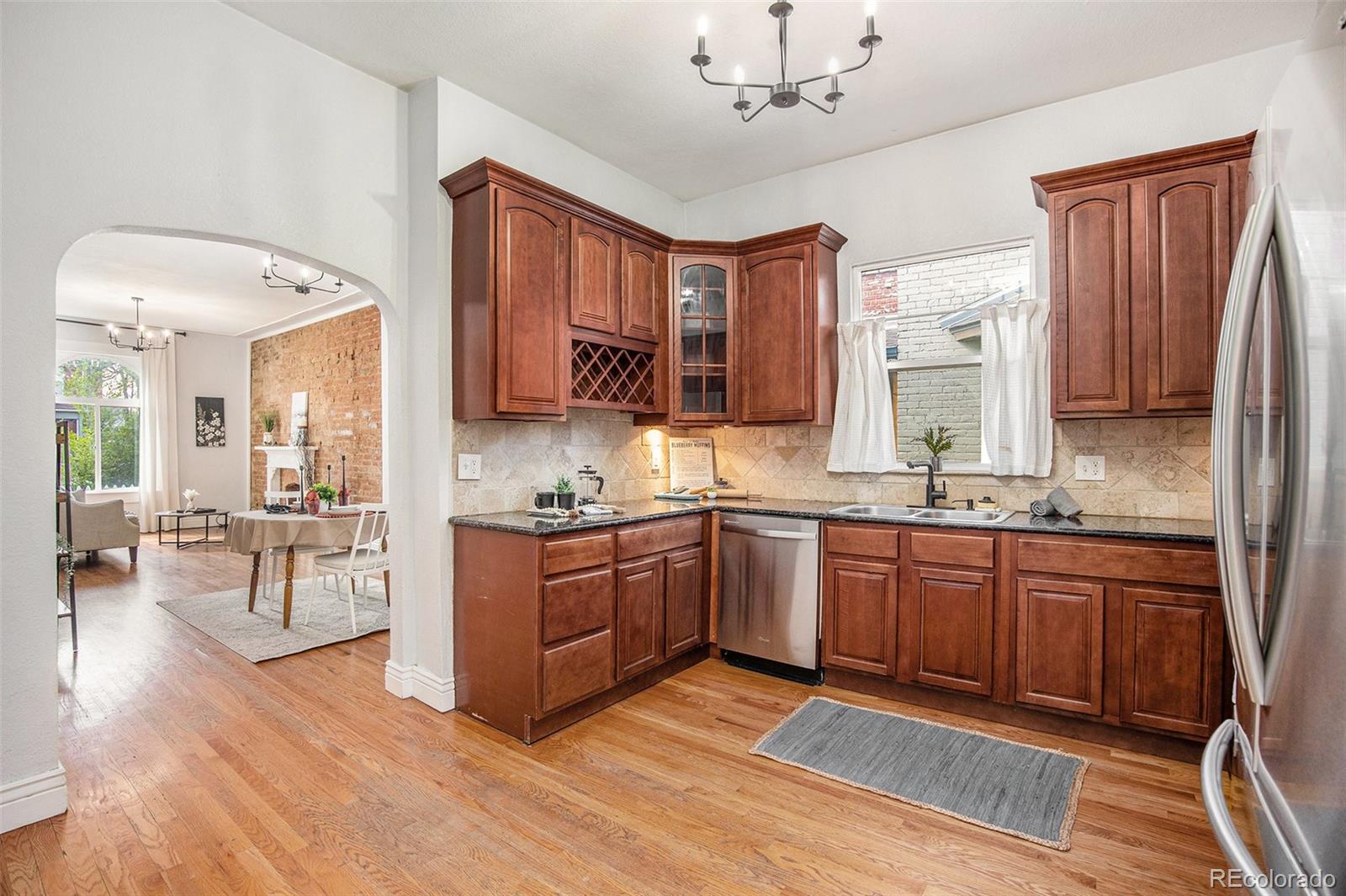 MLS Image #11 for 3042 n franklin street,denver, Colorado