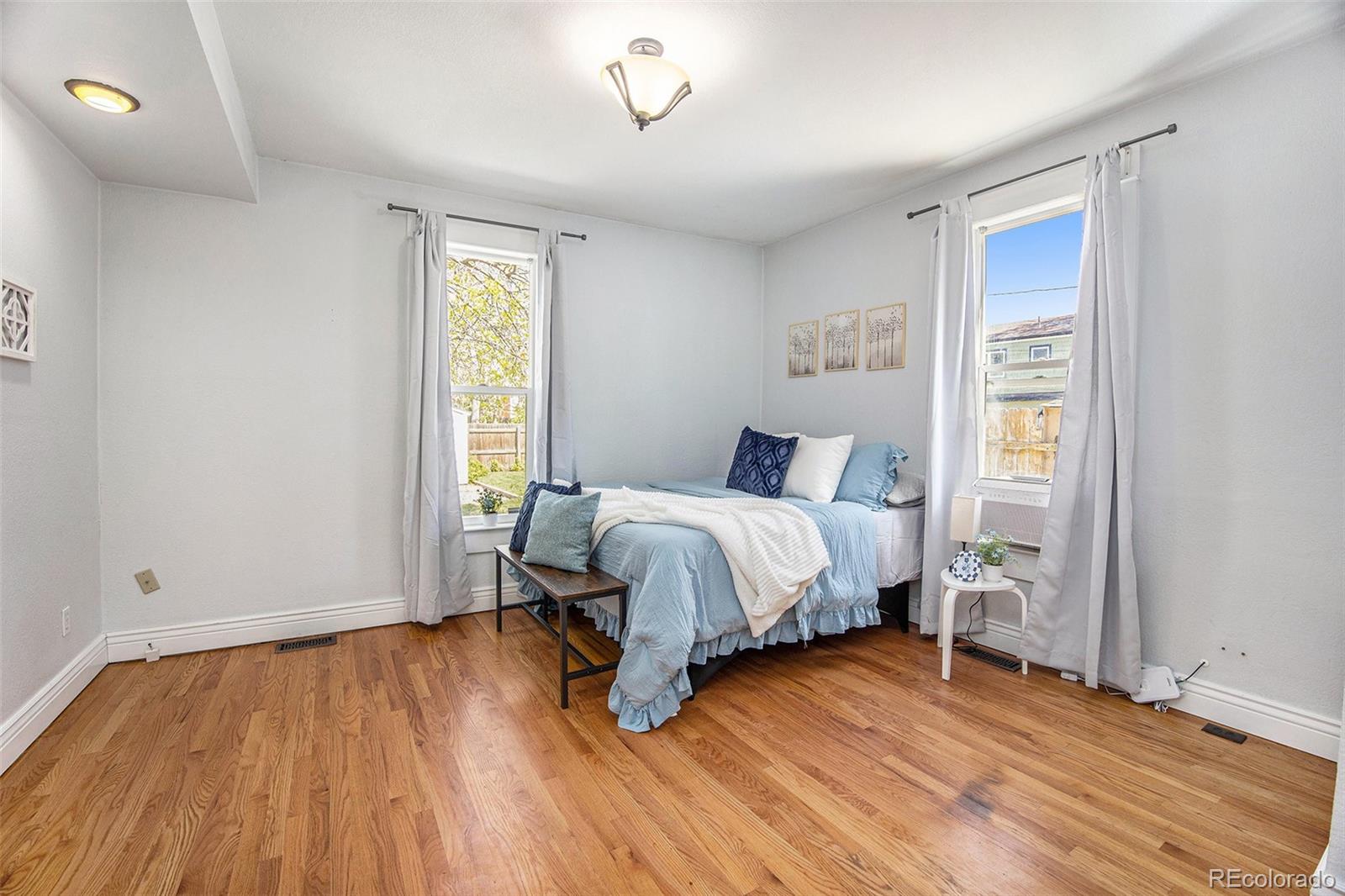 MLS Image #18 for 3042 n franklin street,denver, Colorado