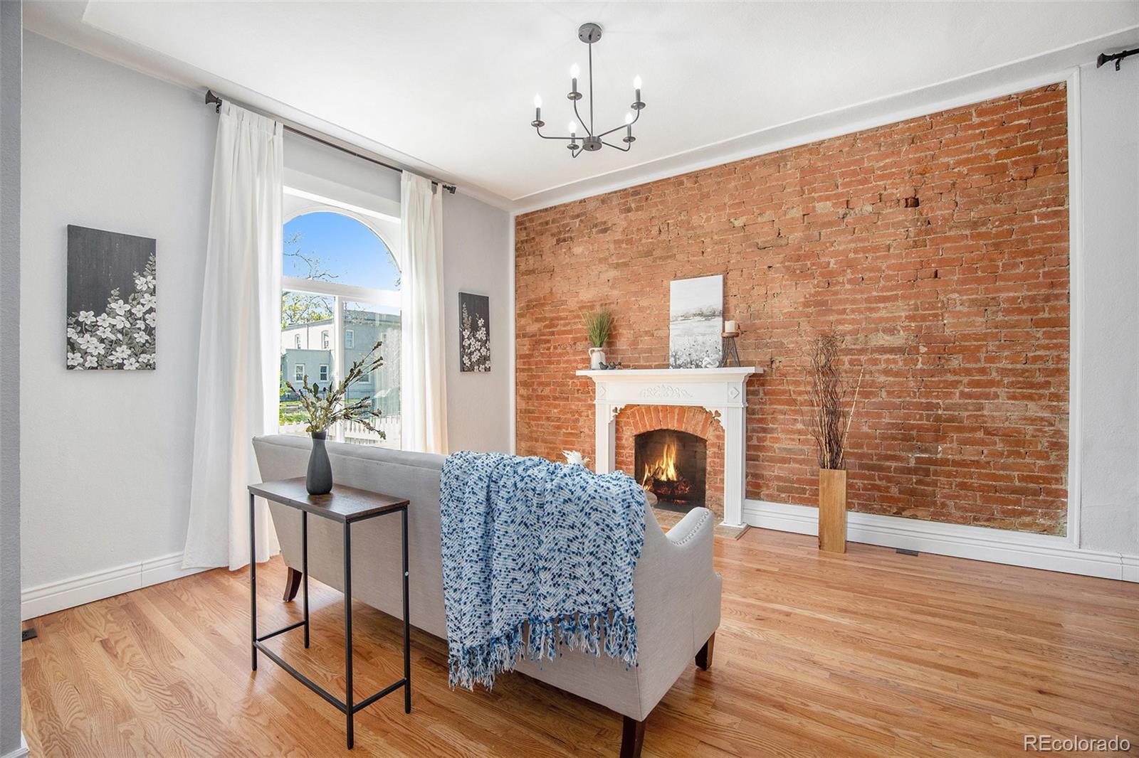 MLS Image #3 for 3042 n franklin street,denver, Colorado