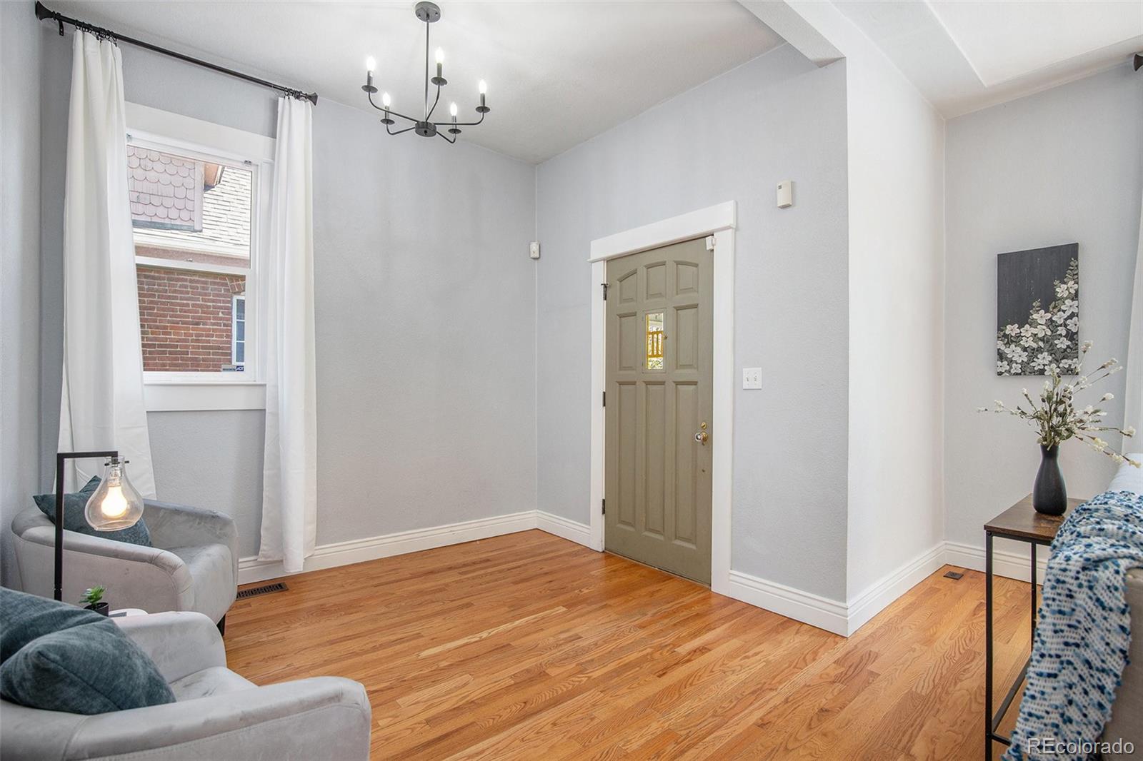 MLS Image #9 for 3042 n franklin street,denver, Colorado