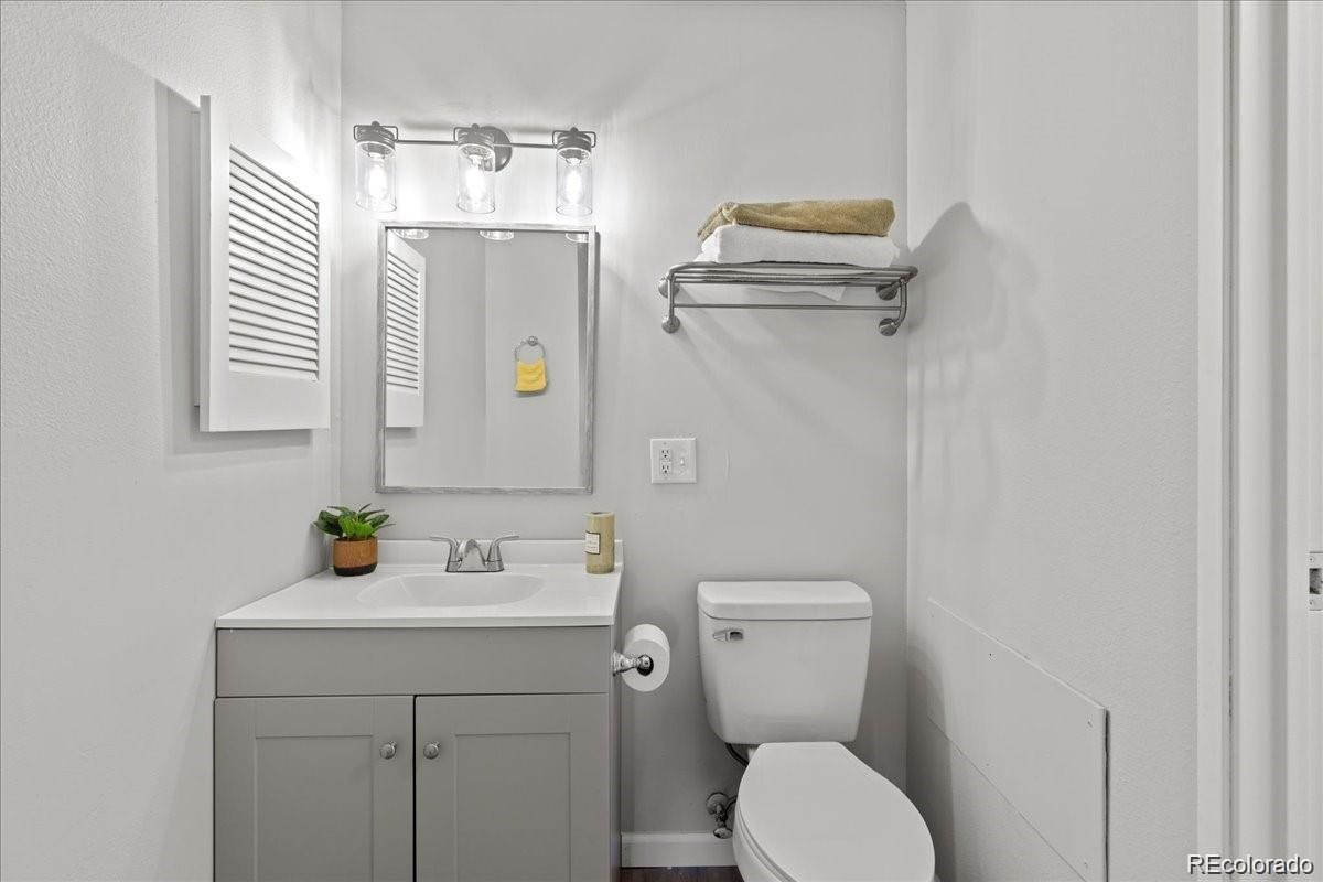 MLS Image #4 for 7455 e quincy avenue 204,denver, Colorado