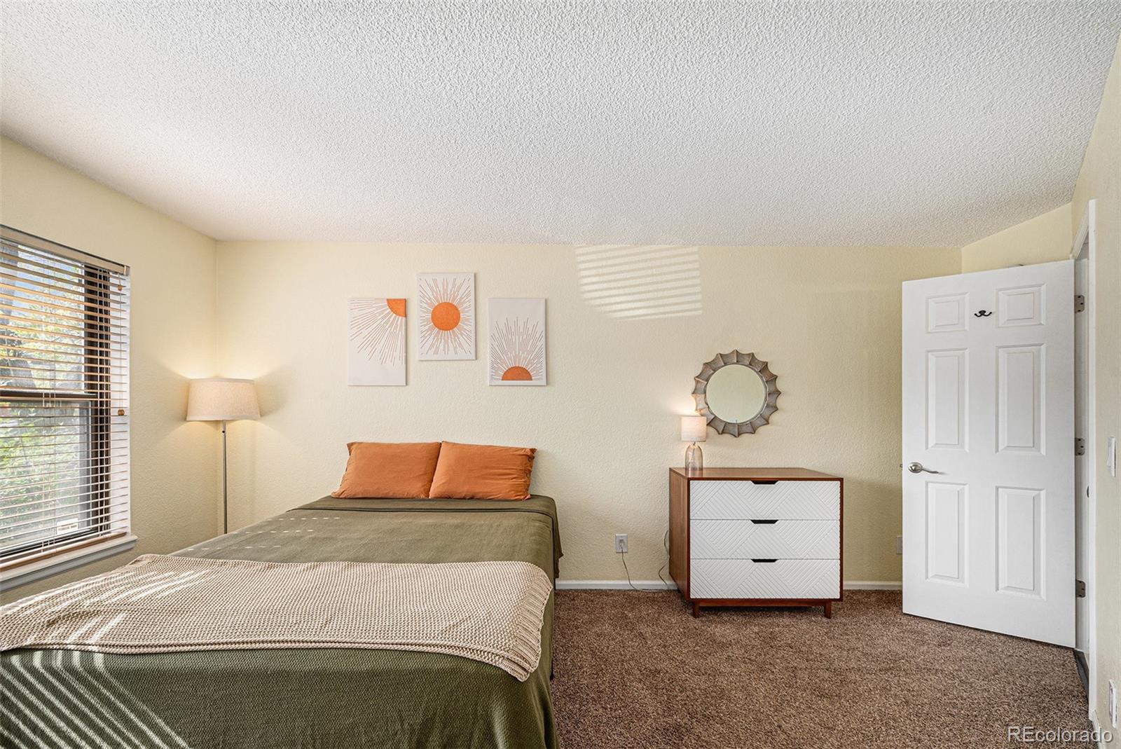 MLS Image #10 for 2  acoma street,denver, Colorado