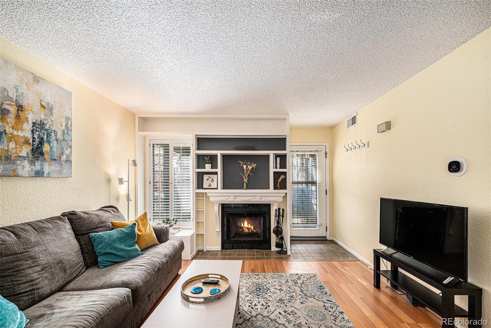 MLS Image #2 for 2  acoma street,denver, Colorado