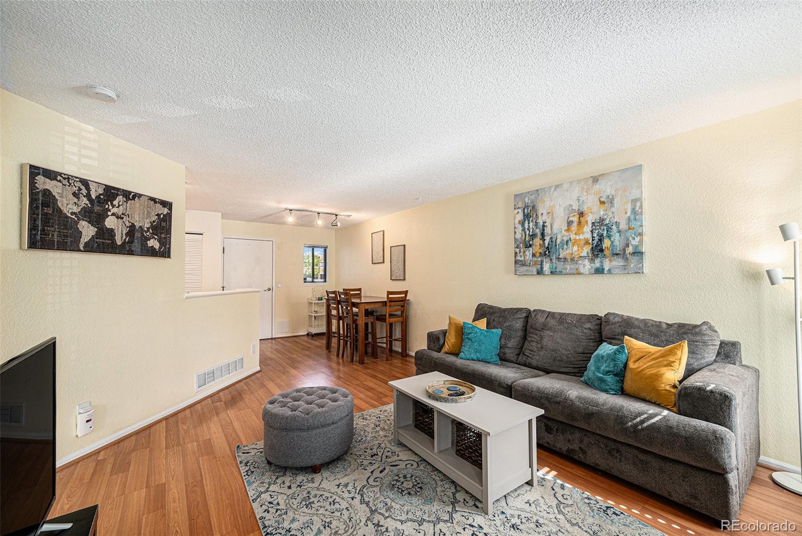 MLS Image #3 for 2  acoma street,denver, Colorado