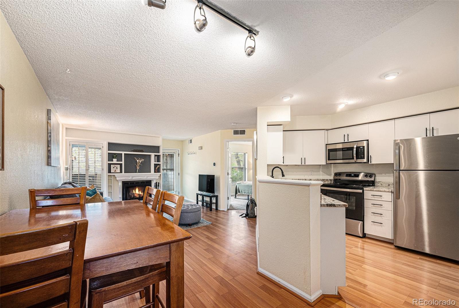 MLS Image #5 for 2  acoma street,denver, Colorado