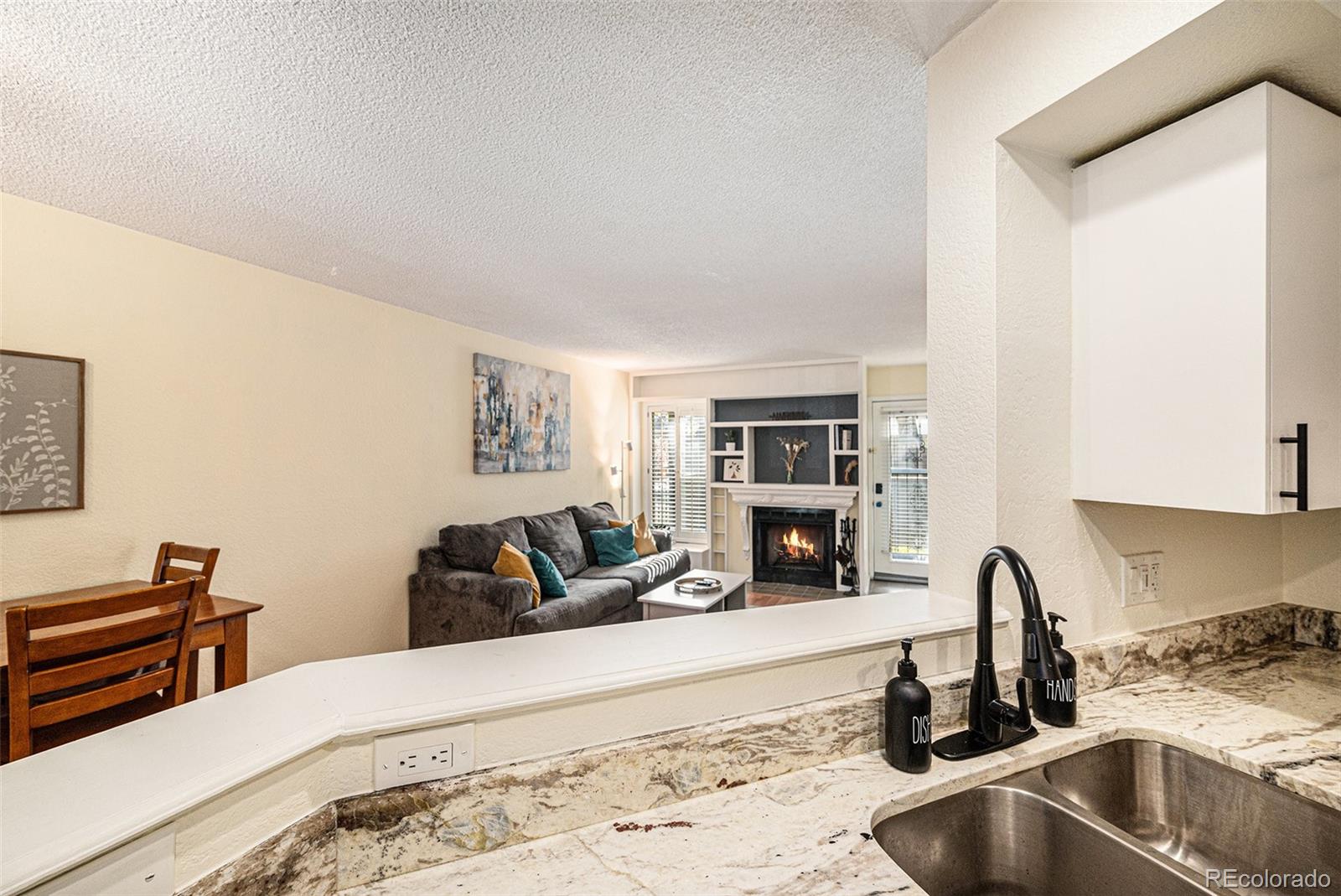 MLS Image #9 for 2  acoma street,denver, Colorado