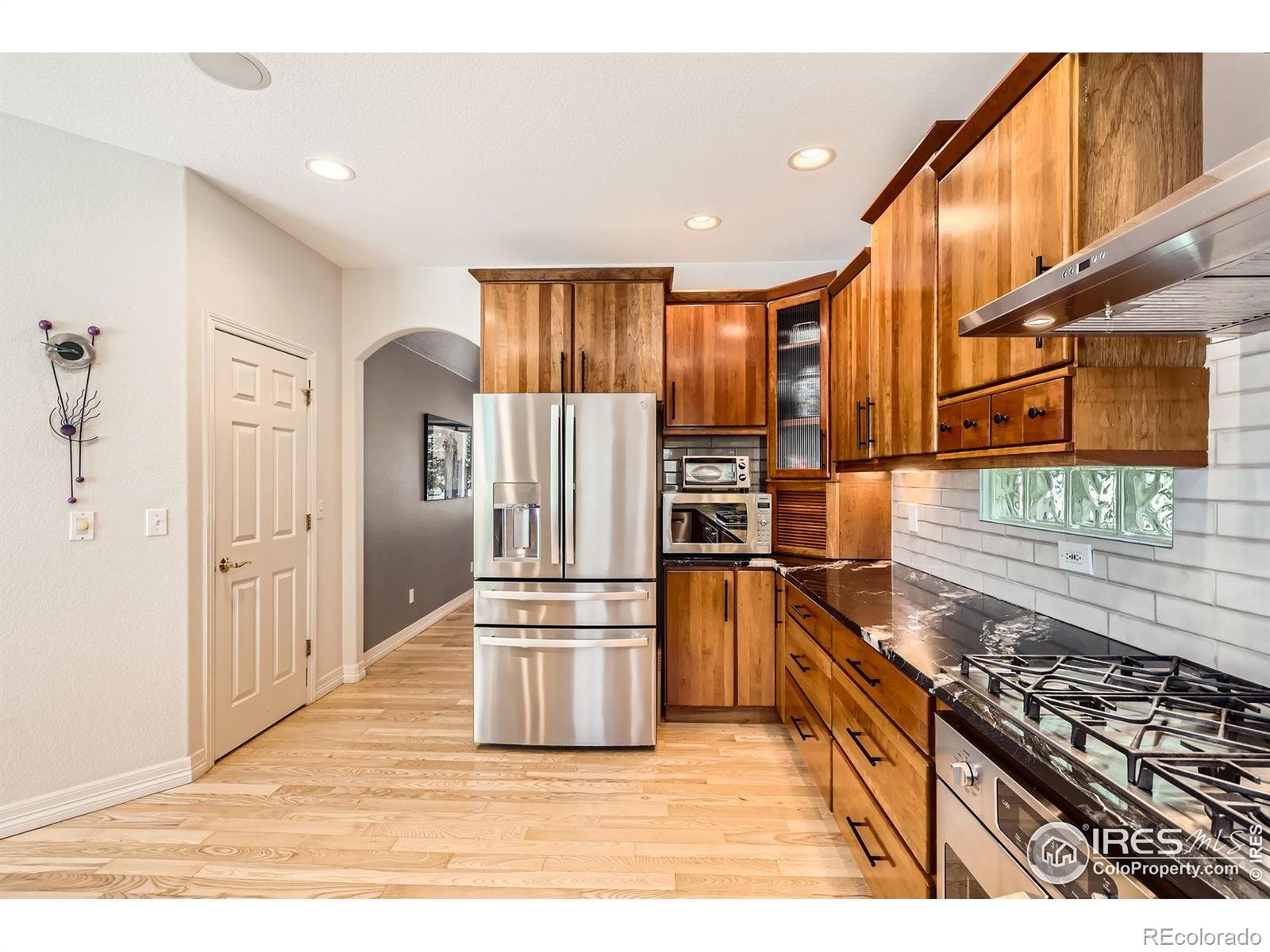 MLS Image #5 for 933  xenon court,golden, Colorado
