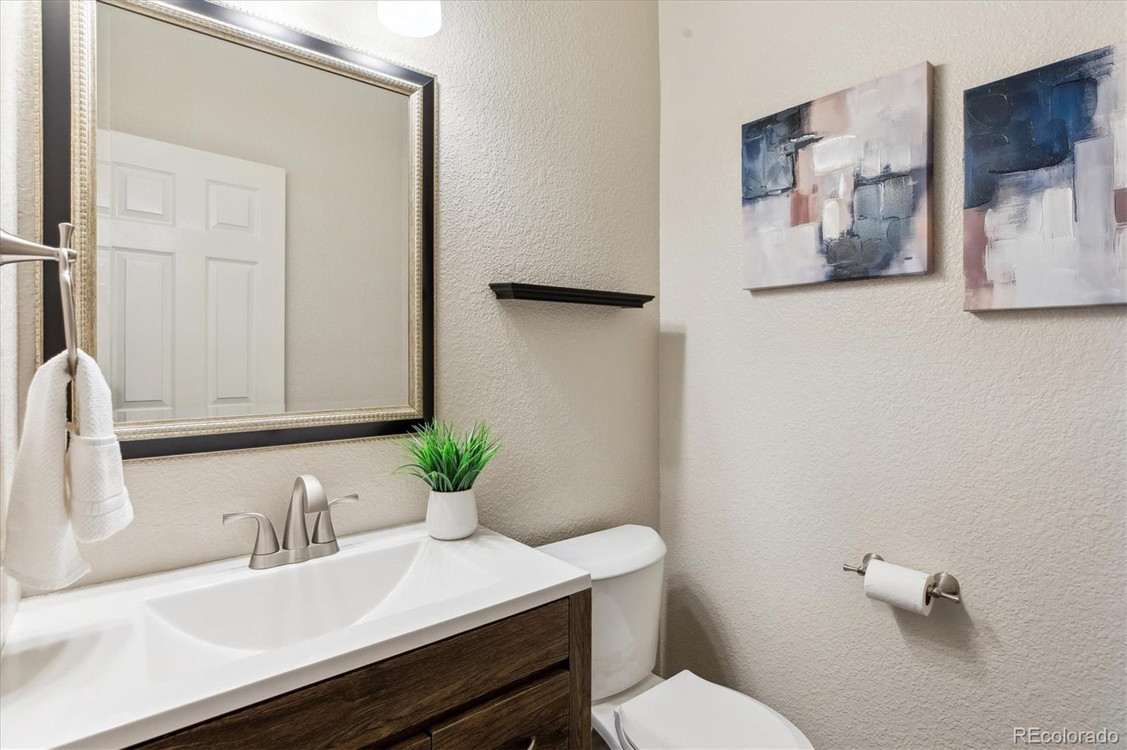 MLS Image #14 for 2857  xanthia court,denver, Colorado