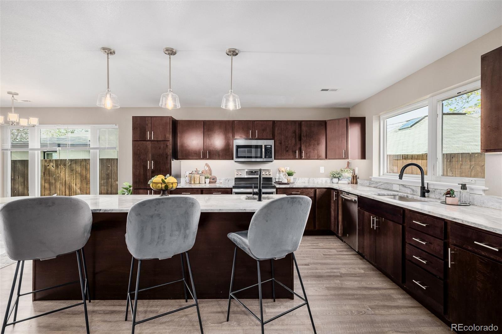 MLS Image #15 for 2004 s galapago street,denver, Colorado