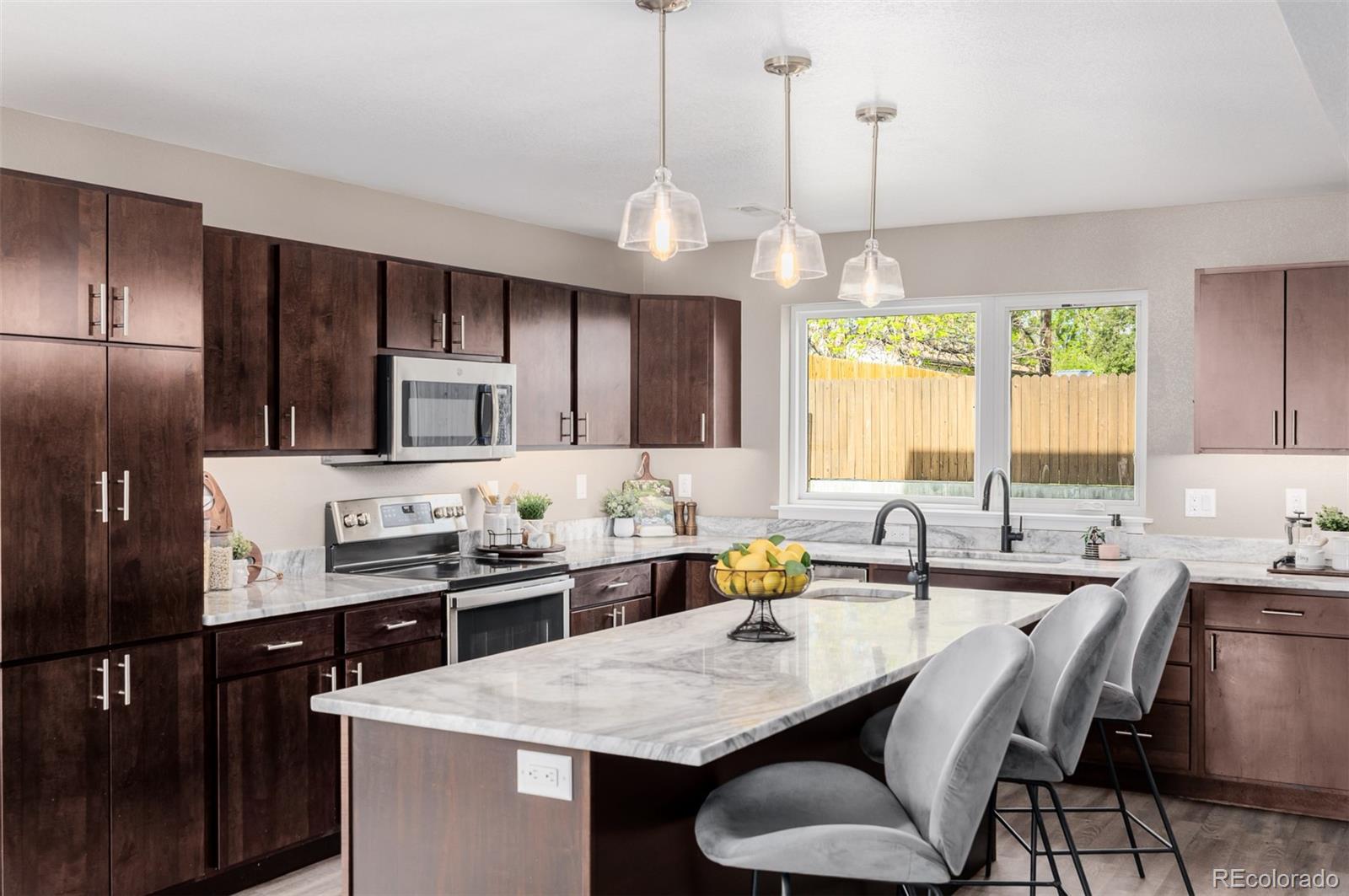 MLS Image #16 for 2004 s galapago street,denver, Colorado
