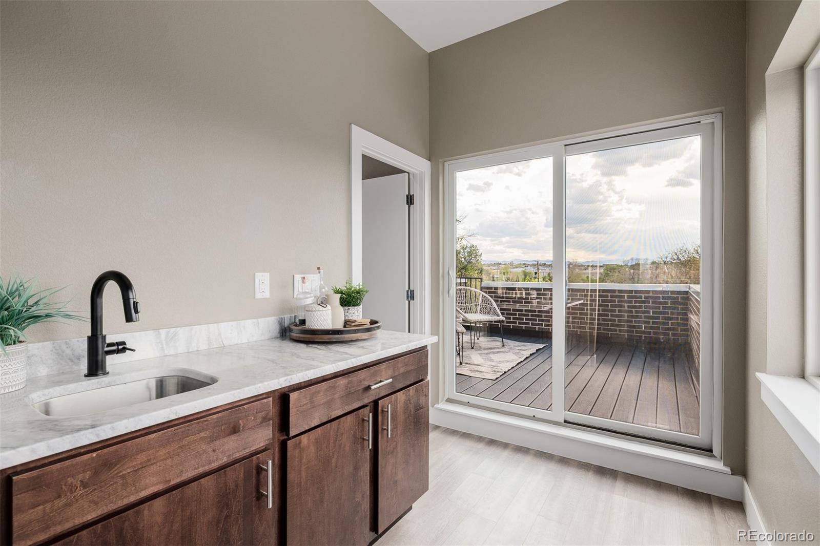 MLS Image #23 for 2004 s galapago street,denver, Colorado