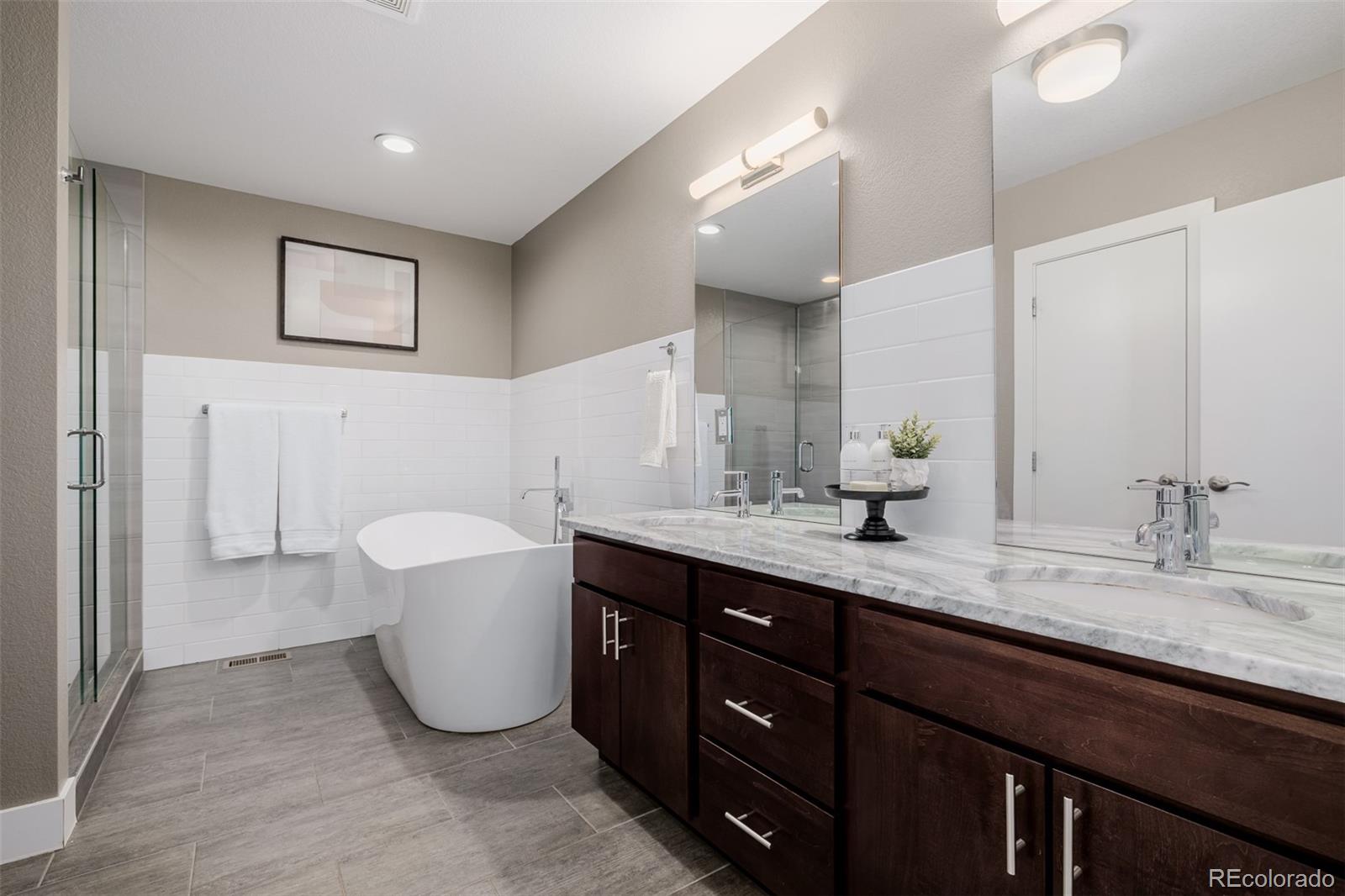 MLS Image #28 for 2004 s galapago street,denver, Colorado