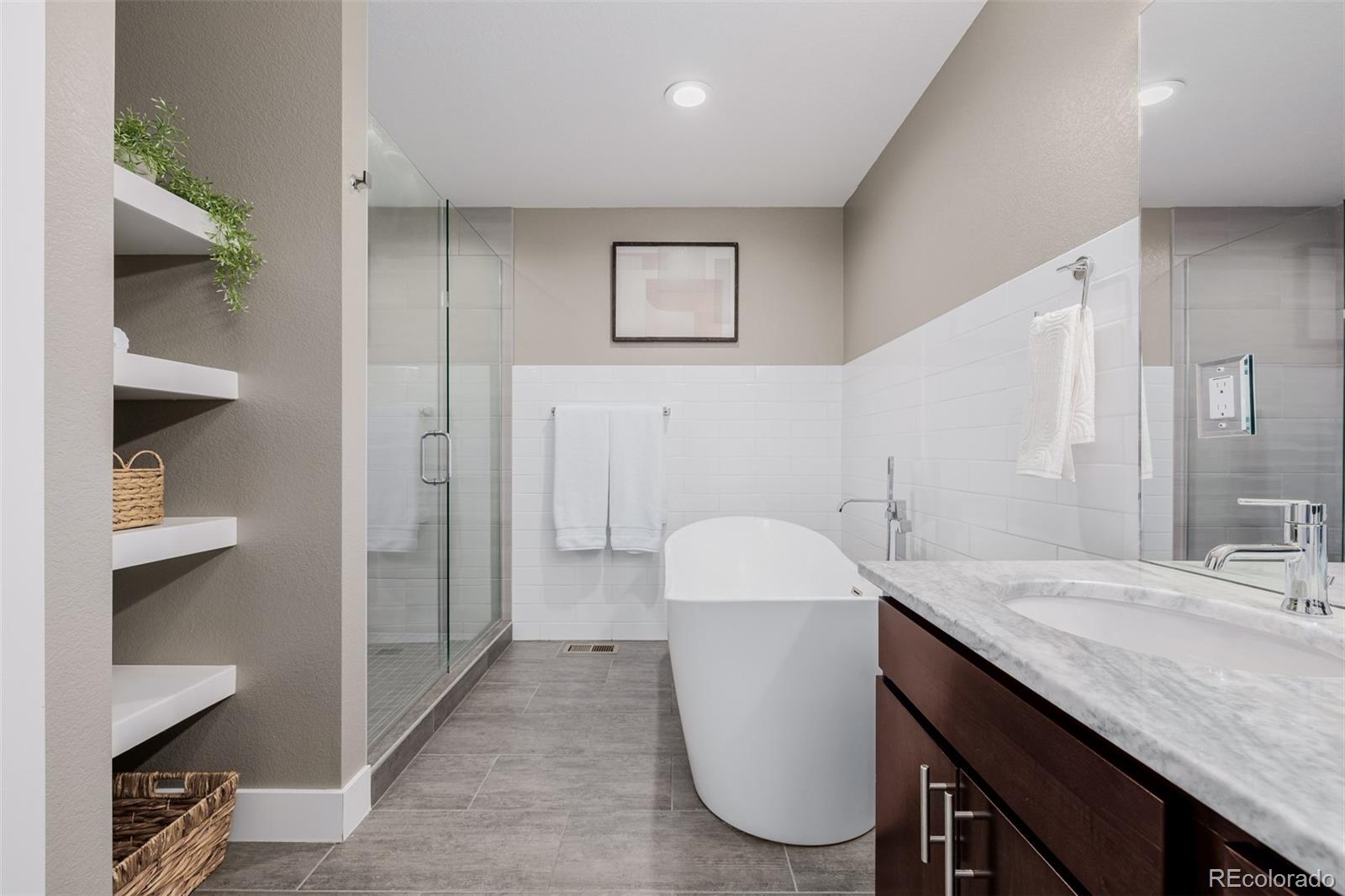 MLS Image #29 for 2004 s galapago street,denver, Colorado