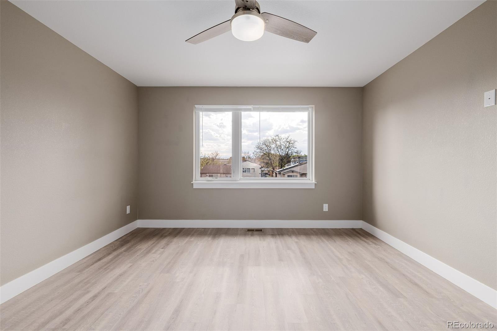 MLS Image #35 for 2004 s galapago street,denver, Colorado