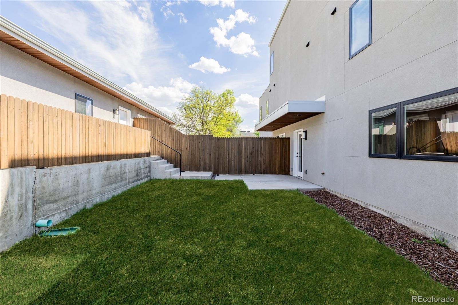 MLS Image #44 for 2004 s galapago street,denver, Colorado
