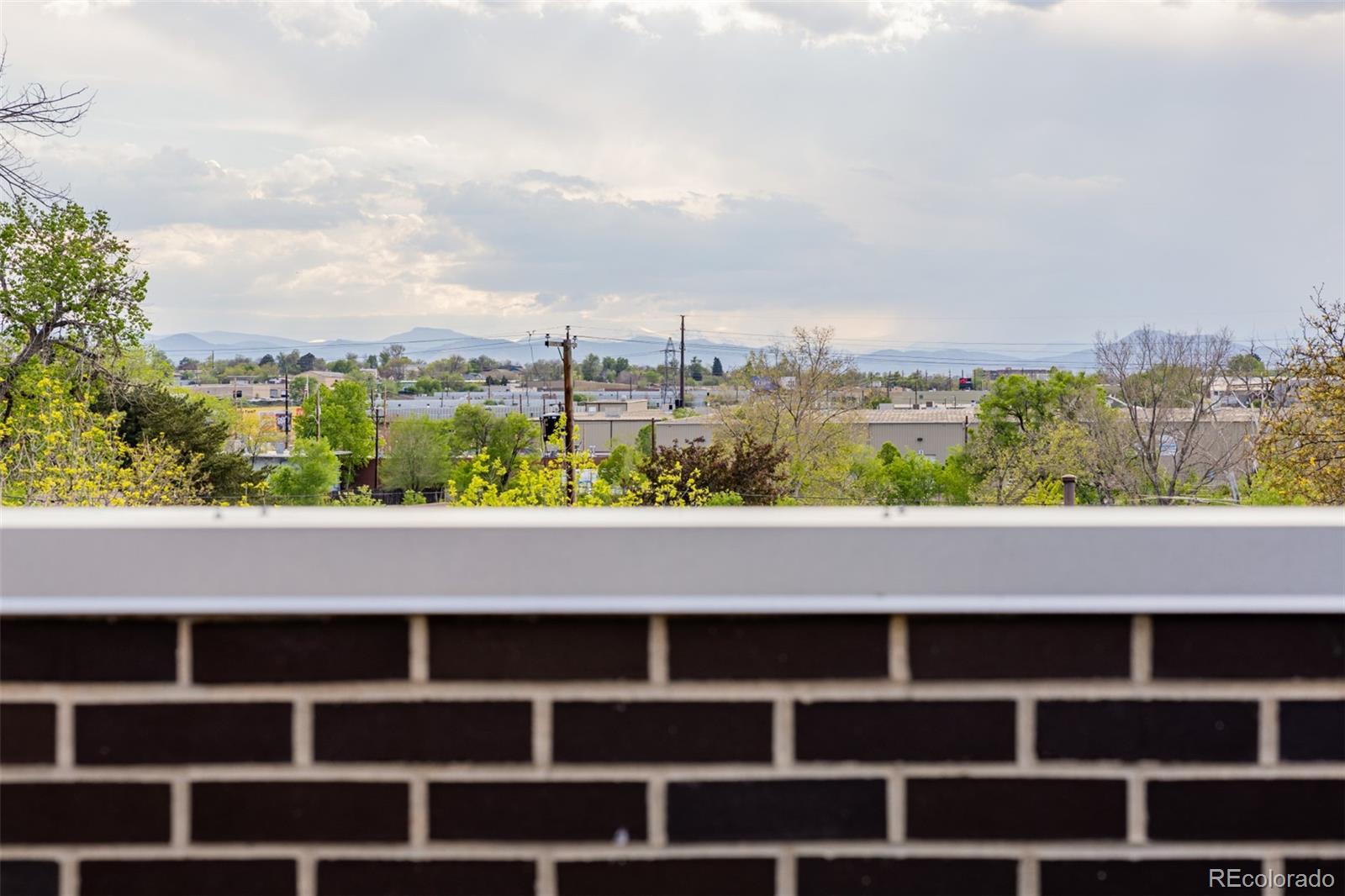 MLS Image #47 for 2004 s galapago street,denver, Colorado