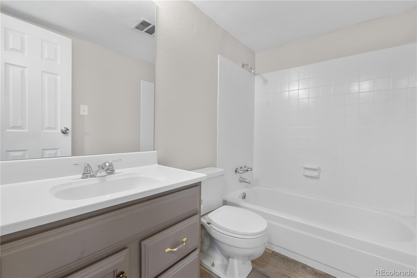 MLS Image #19 for 10211  ura lane 1-202,thornton, Colorado