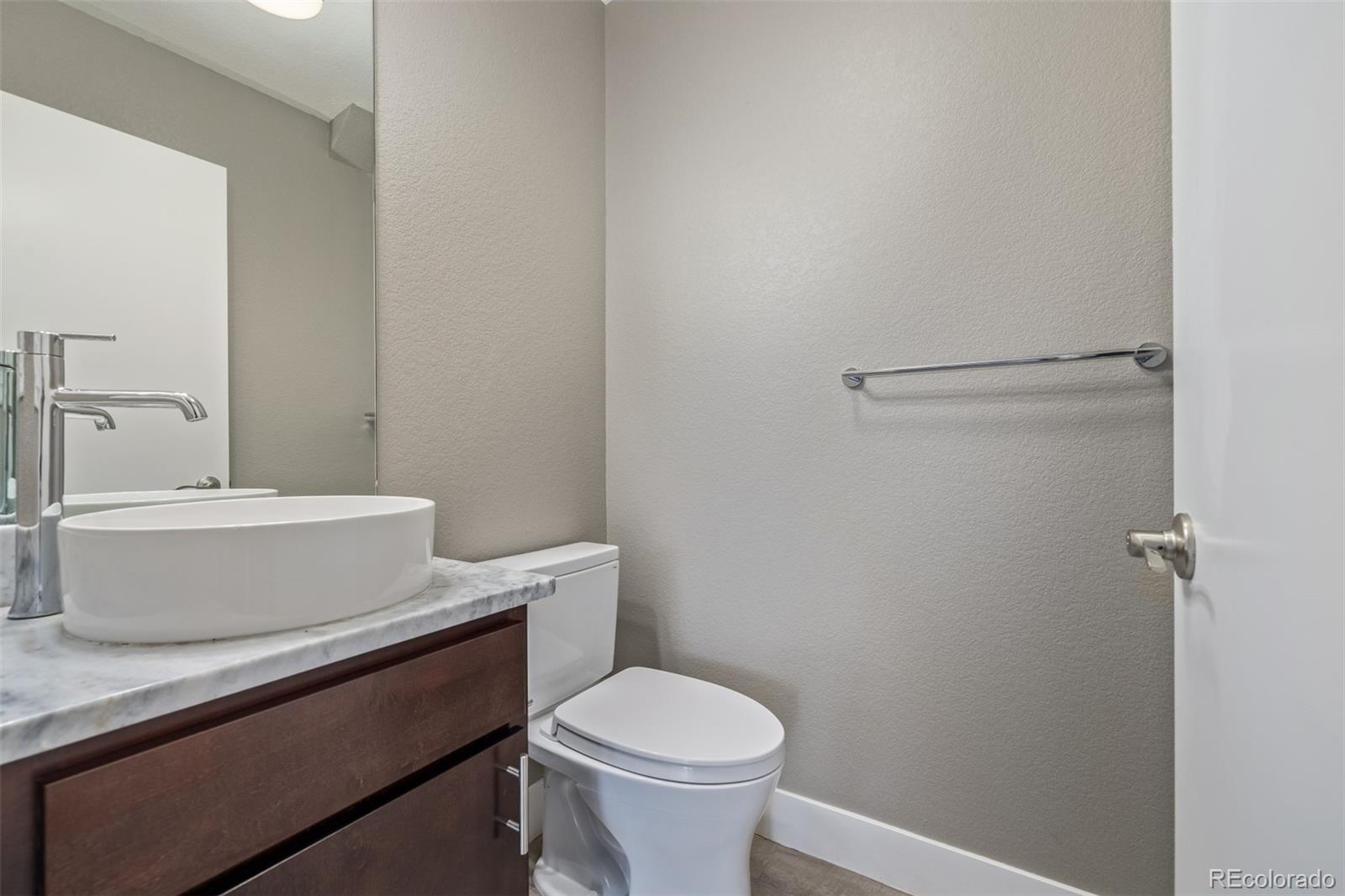 MLS Image #13 for 2008 s galapago street,denver, Colorado