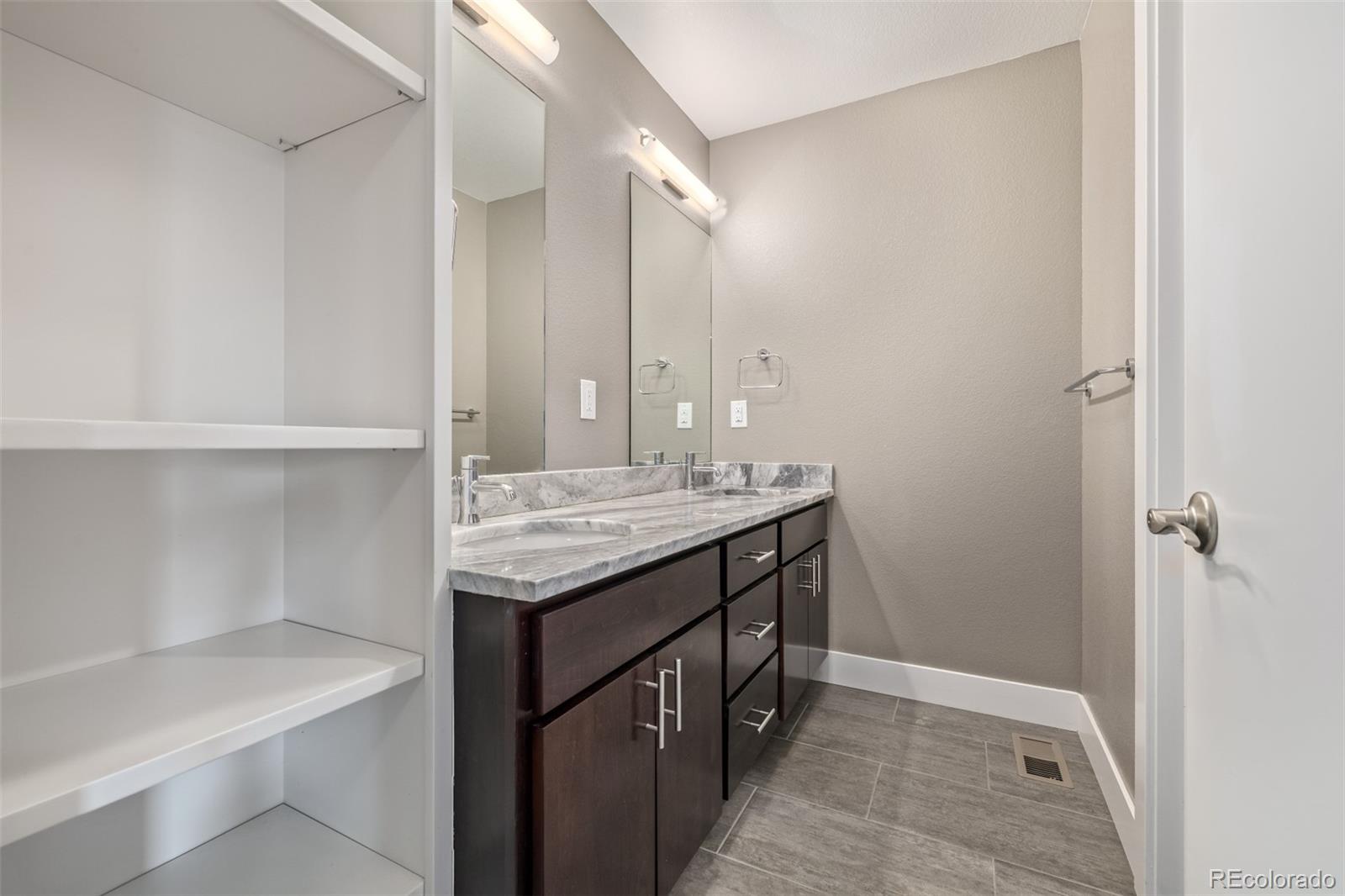 MLS Image #22 for 2008 s galapago street,denver, Colorado