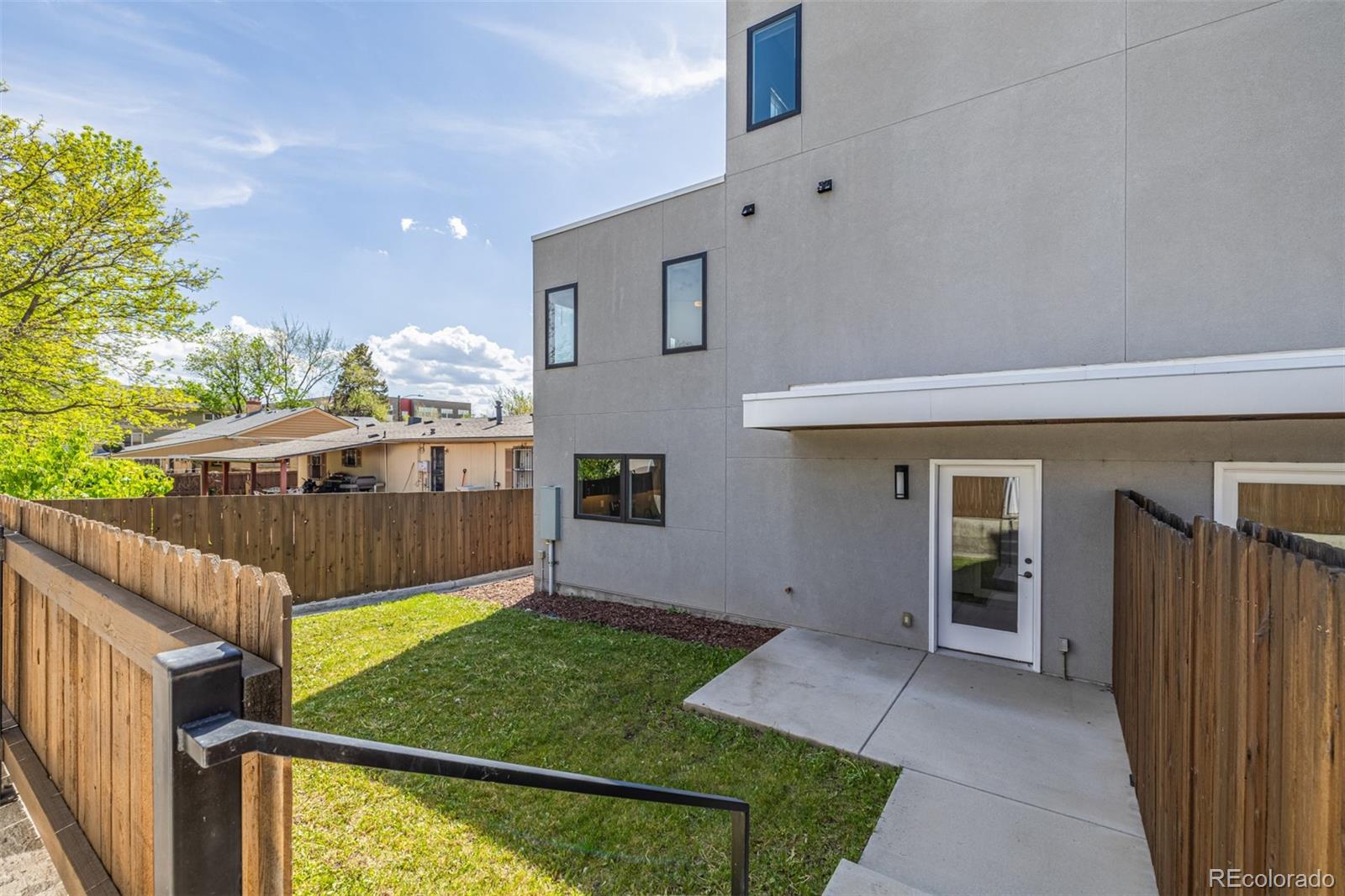 MLS Image #36 for 2008 s galapago street,denver, Colorado