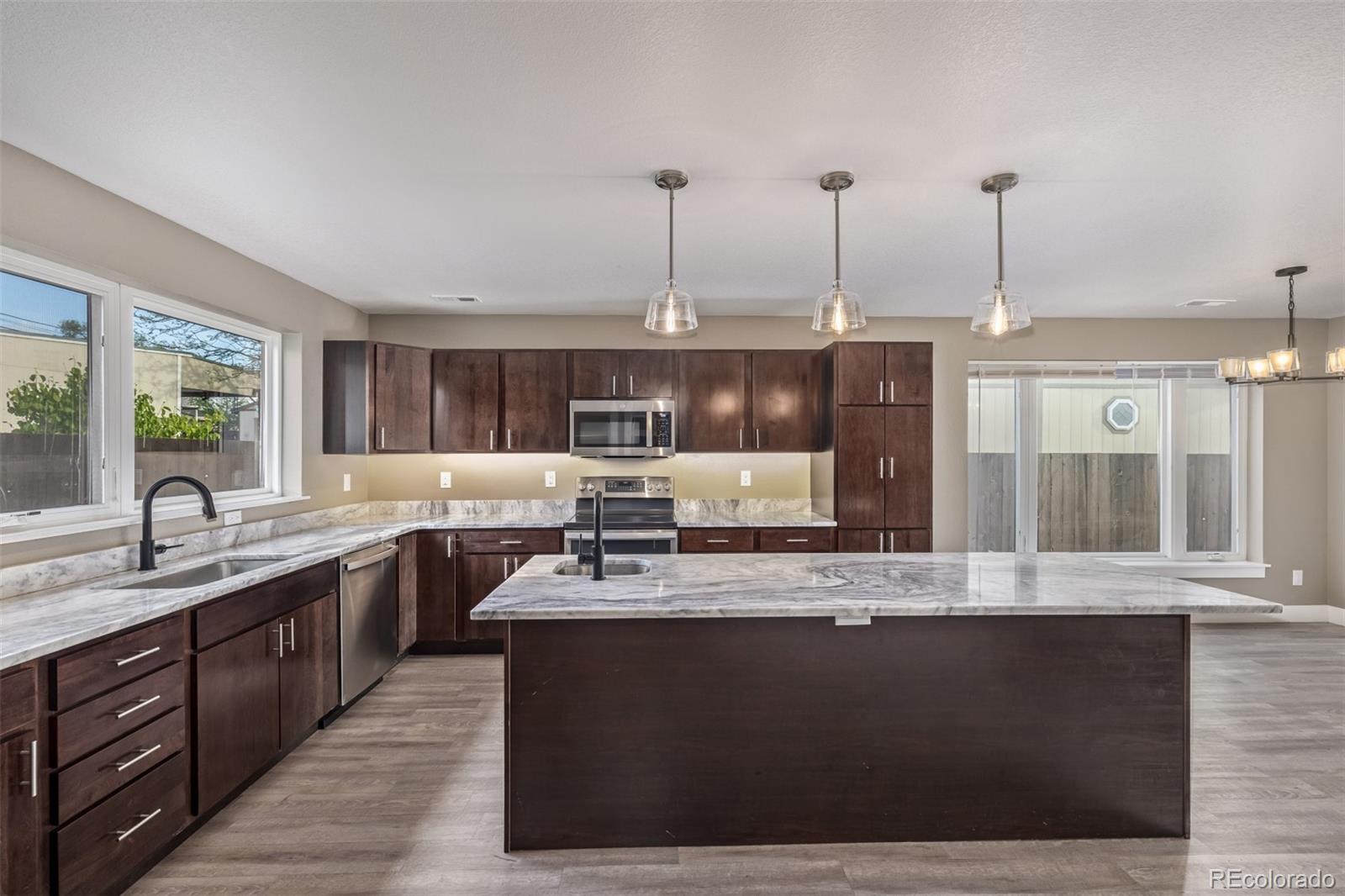 MLS Image #9 for 2008 s galapago street,denver, Colorado