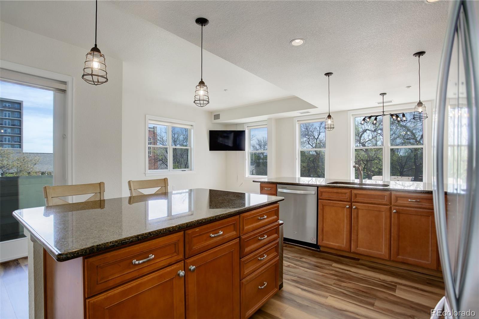 MLS Image #10 for 2200 s university boulevard,denver, Colorado