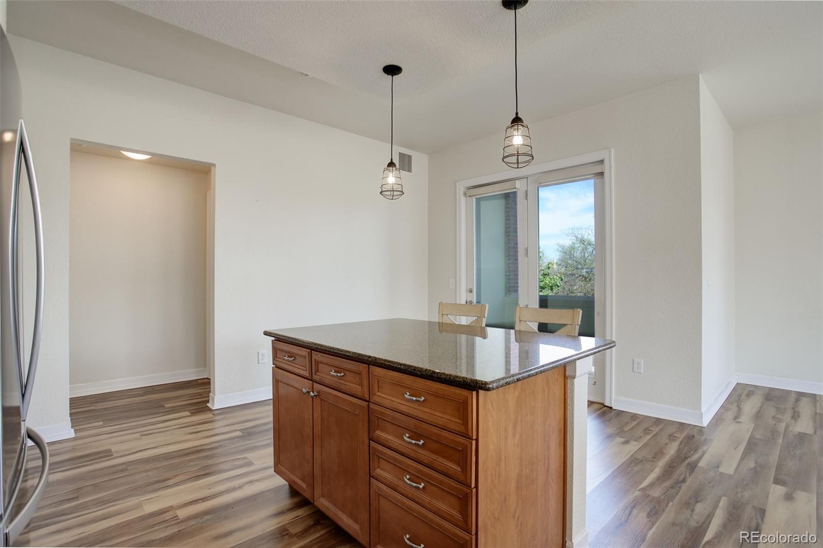 MLS Image #11 for 2200 s university boulevard,denver, Colorado