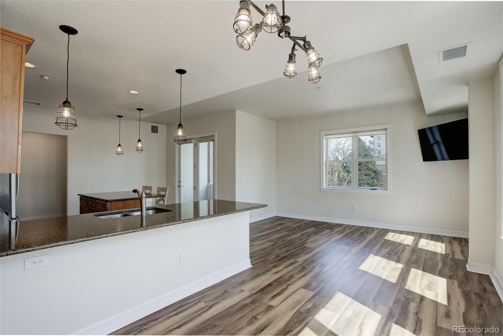 MLS Image #3 for 2200 s university boulevard,denver, Colorado