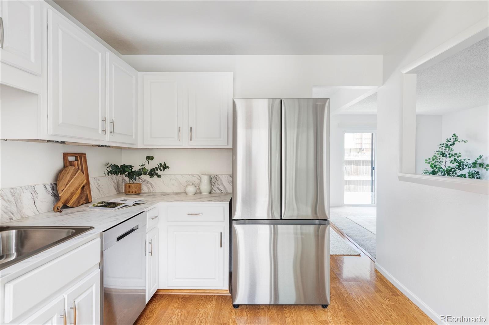 MLS Image #7 for 9453 w utah place,lakewood, Colorado